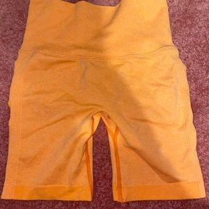 ORANGE GYM SHORTS